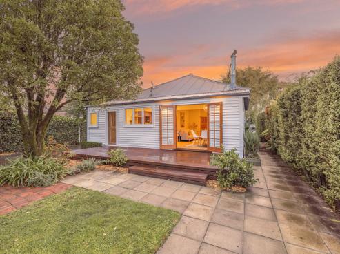 48 Woodville Street, Edgeware