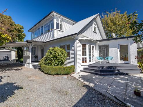 96 Tomes Road, Saint Albans
