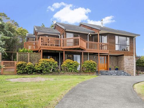 4 Shakespear Road, Army Bay