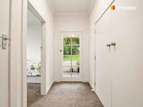 18 District Road, Roseneath