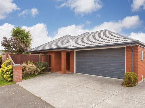 14 Sawyers Arms Road, Northcote