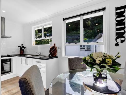 25 Simons Street, Moturoa