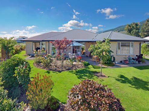 5 Margil Way, Richmond