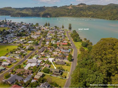 93 Robinson Road, Whitianga
