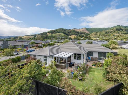 58 Fairose Drive, Richmond