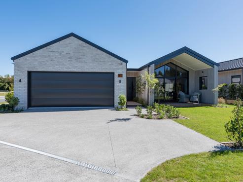 1 Sorrento Drive, Rangatira Park