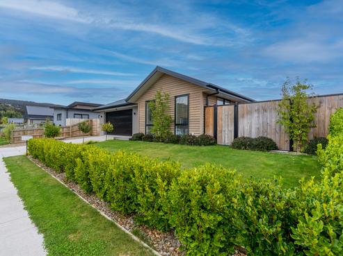 25 Pounamu Avenue, Albert Town