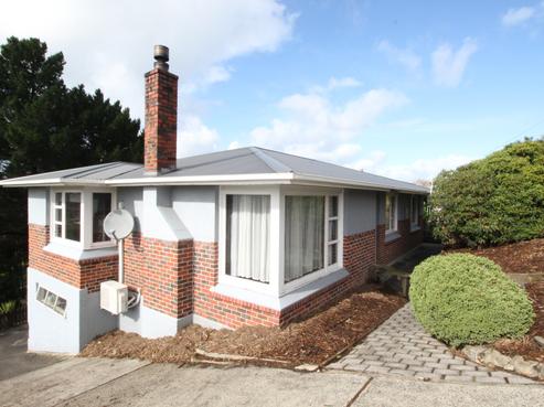 104 Columba Avenue, Calton Hill