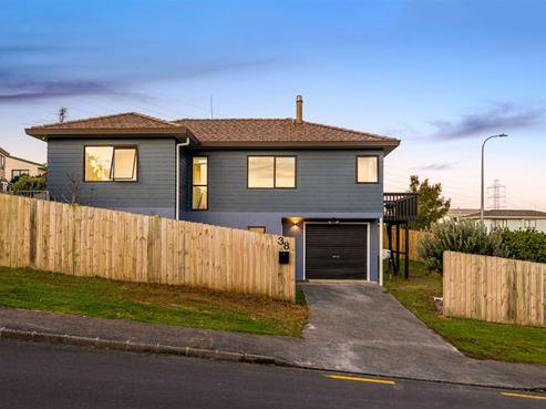 38 Garton Drive, Massey