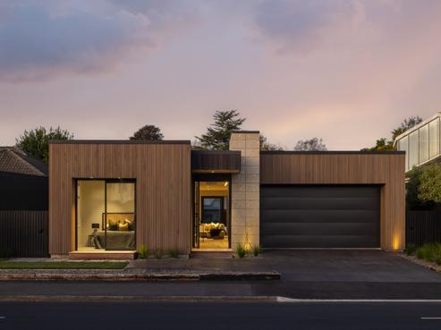 572 River Road, Fairfield