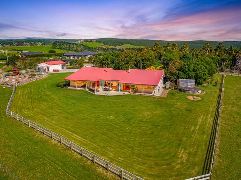 135C Hutchinson Road, Helensville