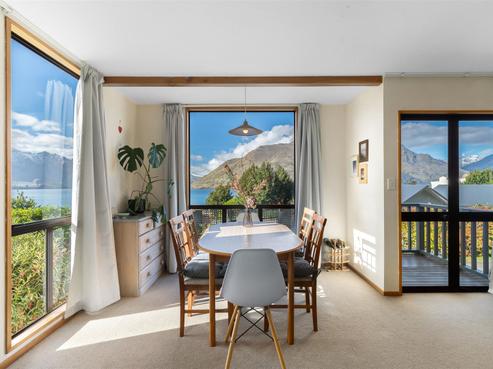 1/4 Sainsbury Road, Fernhill/Sunshine Bay