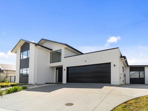 30 Roy Hilton Drive, Flagstaff