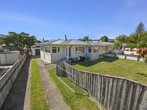 1 Barnicoat Place, Richmond