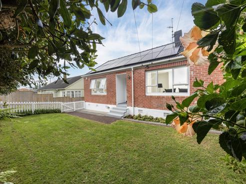 19 Ngatiawa Street, One Tree Hill