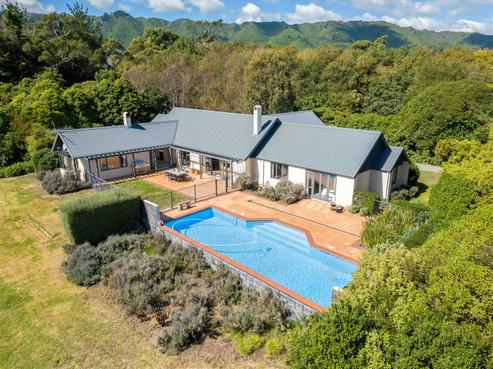 32 End Farm Road, Waikanae