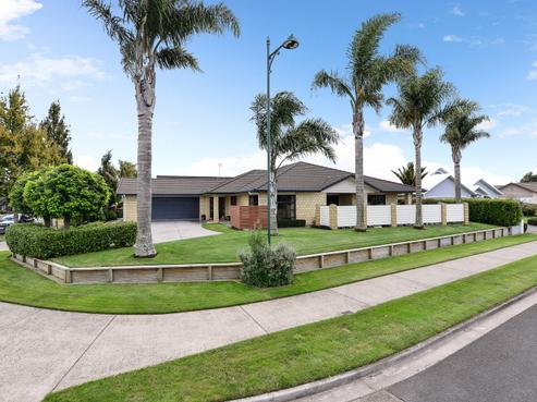 43 Darjon Drive, Huntington