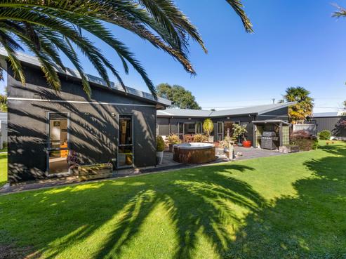 399 Tukapa Street, Hurdon