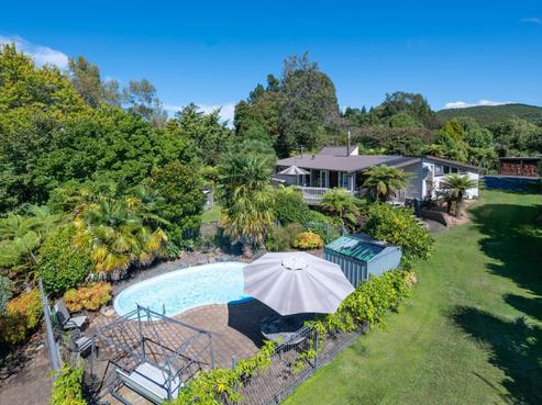 338 Sunset Road, Sunnybrook