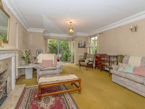 6 Redwood Place, Saint Albans