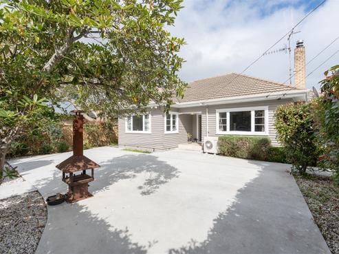 71 Dey Street, Hamilton East