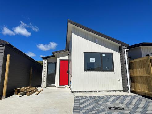 17 Combat Street, Papakura