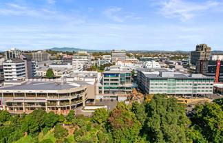 Large Office for Lease