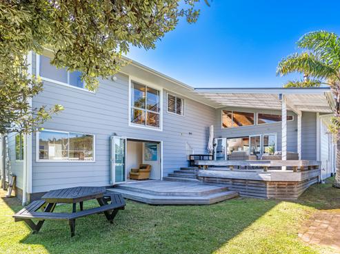 115 Rangi Avenue, Whangamata