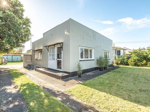40 Hood Street, Castlecliff