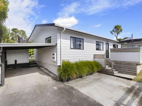 8A Brookfield Road, Te Atatu Peninsula