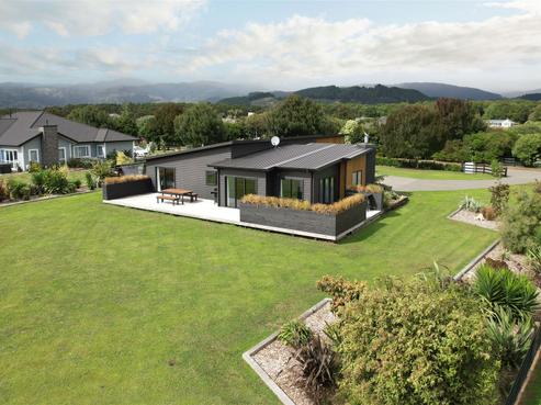 24 Ivy Lane, Ohau