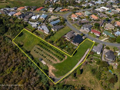 79 Sapphire Drive, Hairini