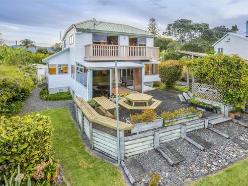 63 Howard Road, Orere Point