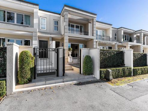 70 Lake Esplanade, Queenstown Central