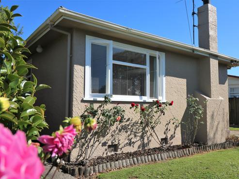 15 Costley Street, Carterton