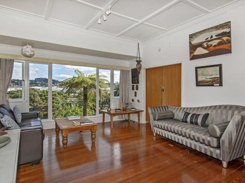 43 Riverside Drive, Riverside