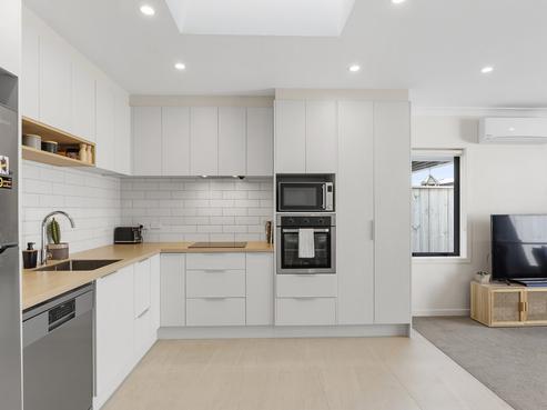 20 Orona Place, Takanini