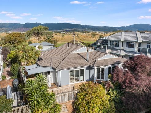 49 Golf Road, Paraparaumu Beach
