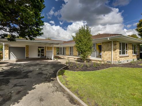 410 Hart Drive, Frimley