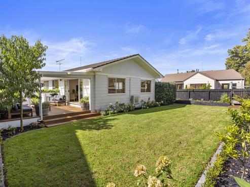 37 Howard Hunter Avenue, Saint Johns