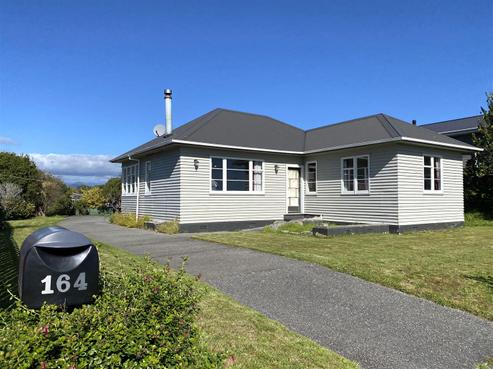 164 Fitzherbert Street, Hokitika