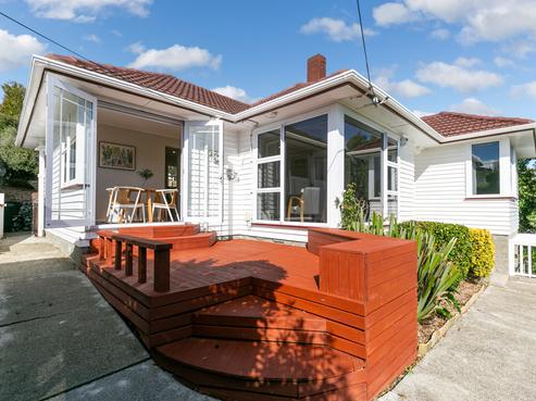 106 Helston Road, Paparangi