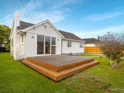 1116 High Street, Taita