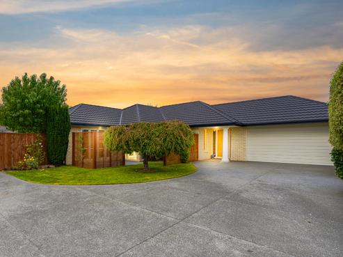 14 Cassinia Gardens, Aidanfield