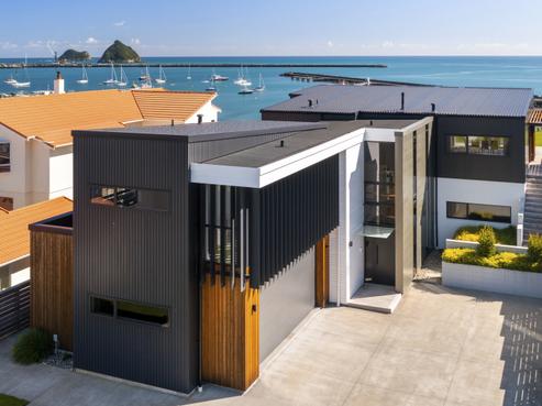 2 Roy Terrace, Moturoa