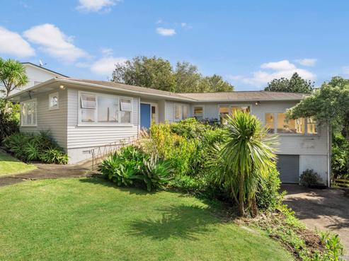 80 Castor Bay Road, Castor Bay