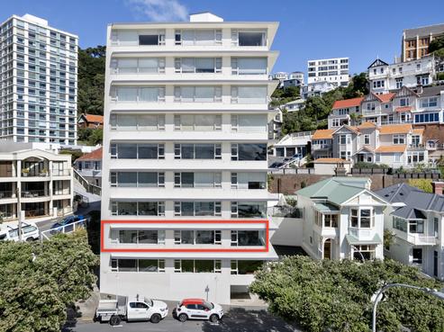 2/202 Oriental Parade, Oriental Bay