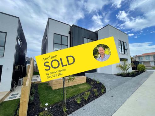 22B Borrowdace Avenue, Botany Downs