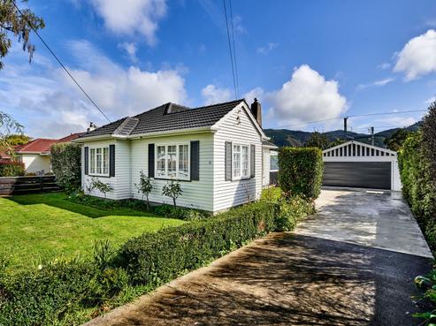36 Heretaunga Square, Silverstream