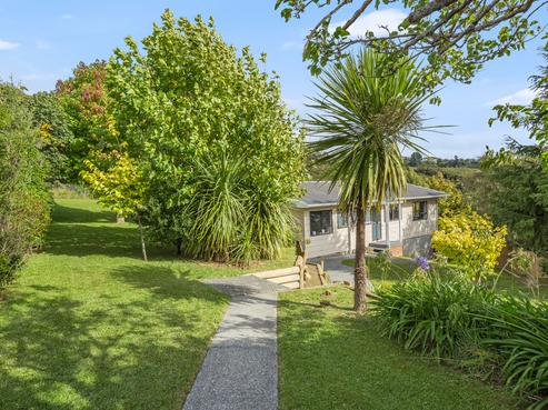 9 Oaklands Grove, Clouston Park